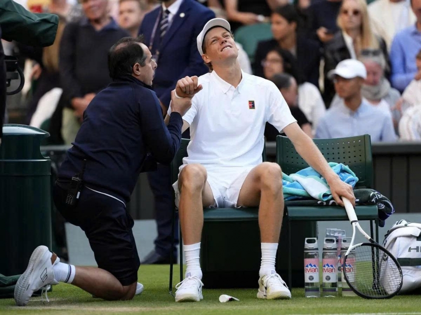 Sinner báo tin vui trước thềm tứ kết Wimbledon 662617