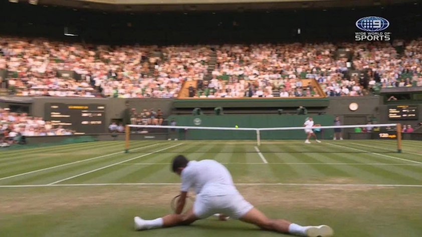 Khoảnh khắc khiến Djokovic muốn 'độn thổ' tại Wimbledon 2025 663157