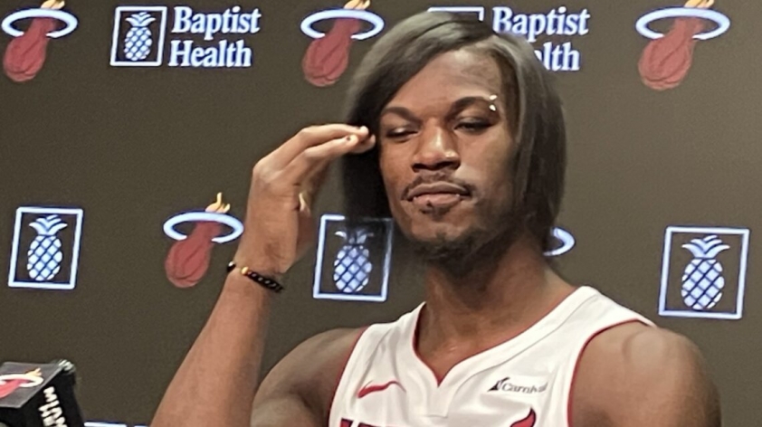 Jimmy Butler appeared with a cool hairstyle at NBA Media Day 335863