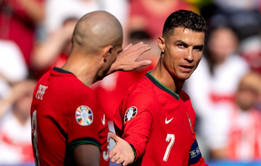 Pepe nói thật lòng về màn trình diễn của Ronaldo ở Euro 2024 490709