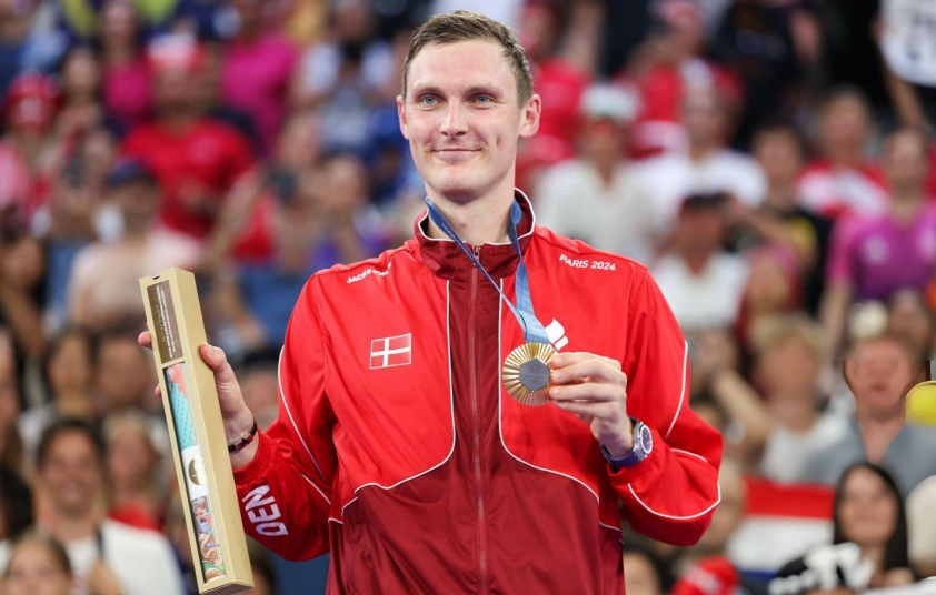 Viktor Axelsen bắn tiếng Trung như gió, bỏ ngỏ khả năng dự Olympic 2028 510141