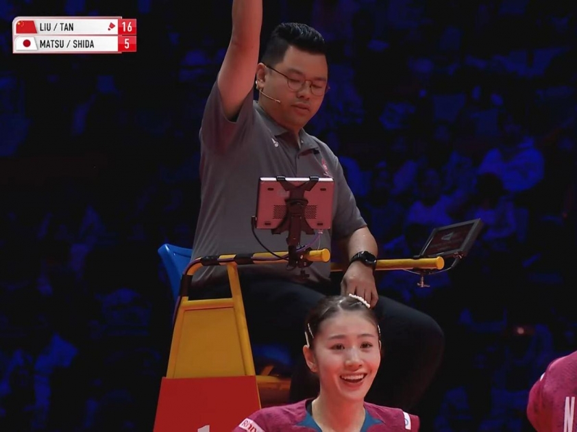Nhận thẻ vàng 'khó đỡ' ở World Tour Finals, nữ thần cầu lông Chiharu Shida biểu cảm cực dễ thương 568452