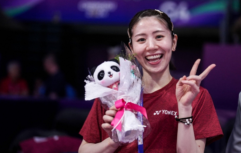Nhận thẻ vàng 'khó đỡ' ở World Tour Finals, nữ thần cầu lông Chiharu Shida biểu cảm cực dễ thương 568459