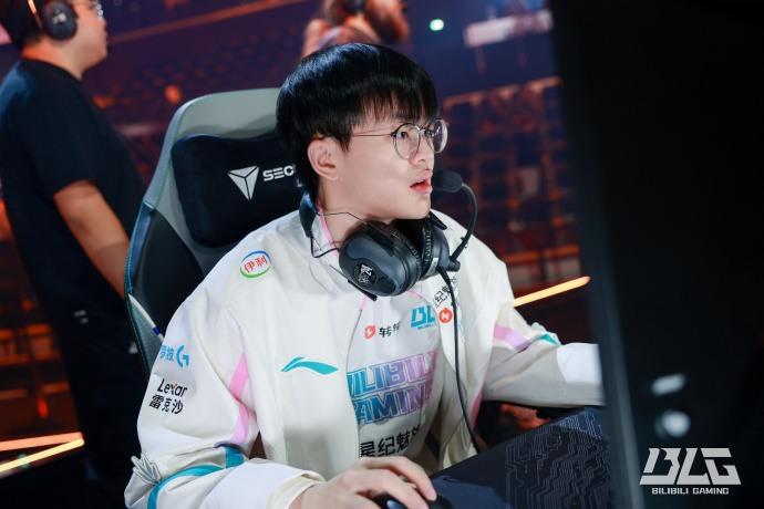 Xun là ai? Tiểu sử Xun - tân binh sáng giá của JD Gaming 576025