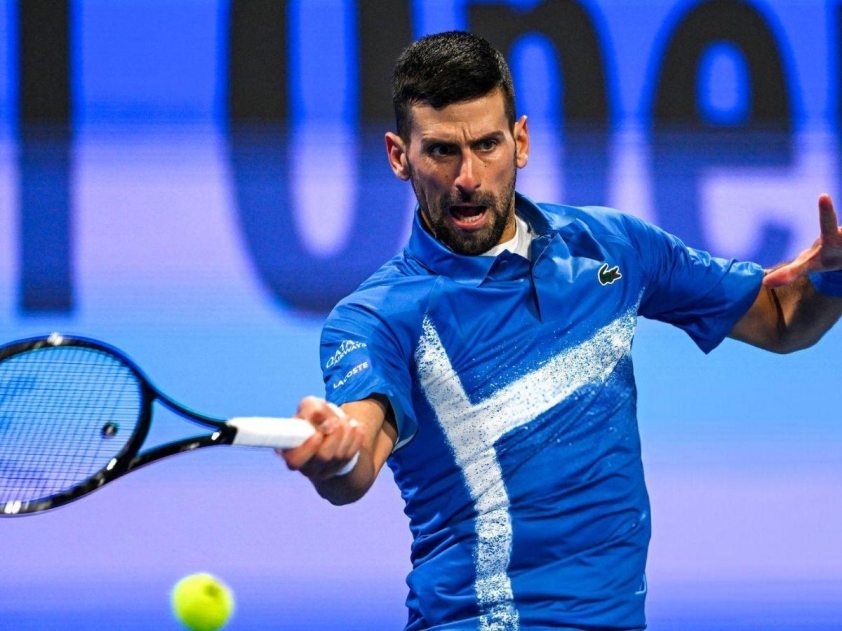 Novak Djokovic gặp quá nhiều khó khăn trước Matteo Berrettini (Ảnh: Getty)