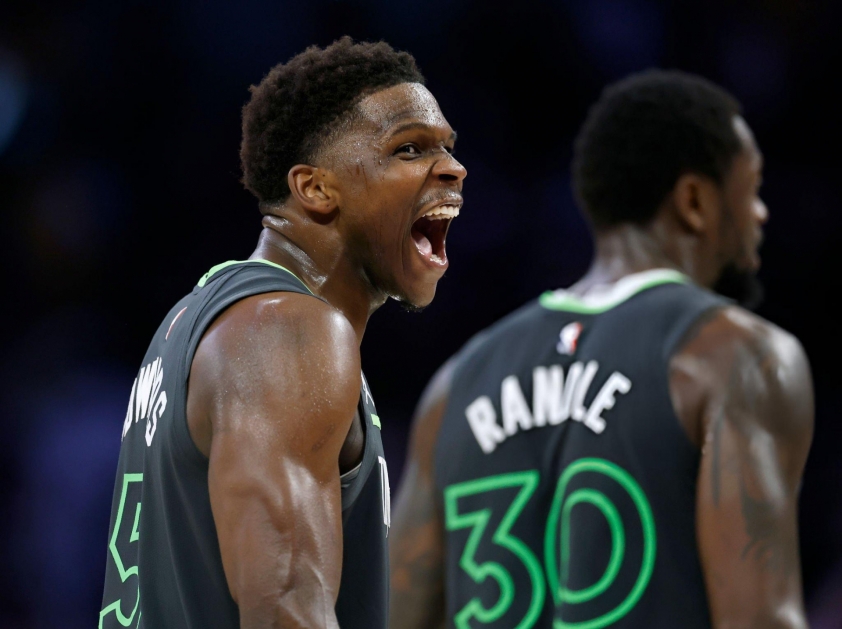 Nhân tố X tỏa sáng, Golden State Warriors nhọc nhằn vượt qua vòng 1 NBA Playoff 2025 630080
