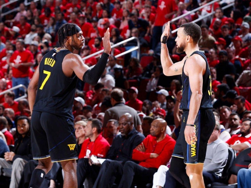 Nhân tố X tỏa sáng, Golden State Warriors nhọc nhằn vượt qua vòng 1 NBA Playoff 2025-630077