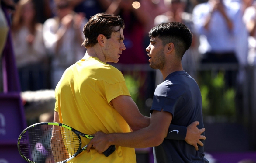 Alcaraz nhọc nhằn lọt tứ kết Rome Masters 2025 634232