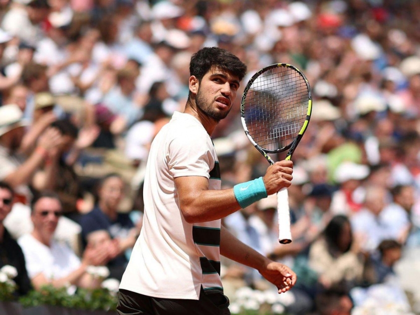 Alcaraz, Sinner khởi đầu mĩ mãn ở Roland Garros 2025-640647