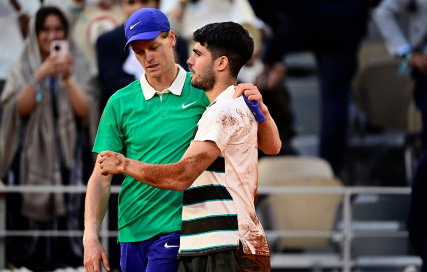 Alcaraz bảo vệ thành công ngôi vô địch ở trận chung kết dài nhất lịch sử Roland Garros 646902