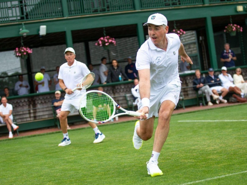 Tỷ phú Mỹ chuẩn bị chào sân tennis chuyên nghiệp ở tuổi 59-662587
