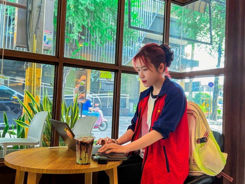 Vẻ đẹp trong veo của nữ xạ thủ giành HCV cho Việt Nam ở SEA Games 33 758838