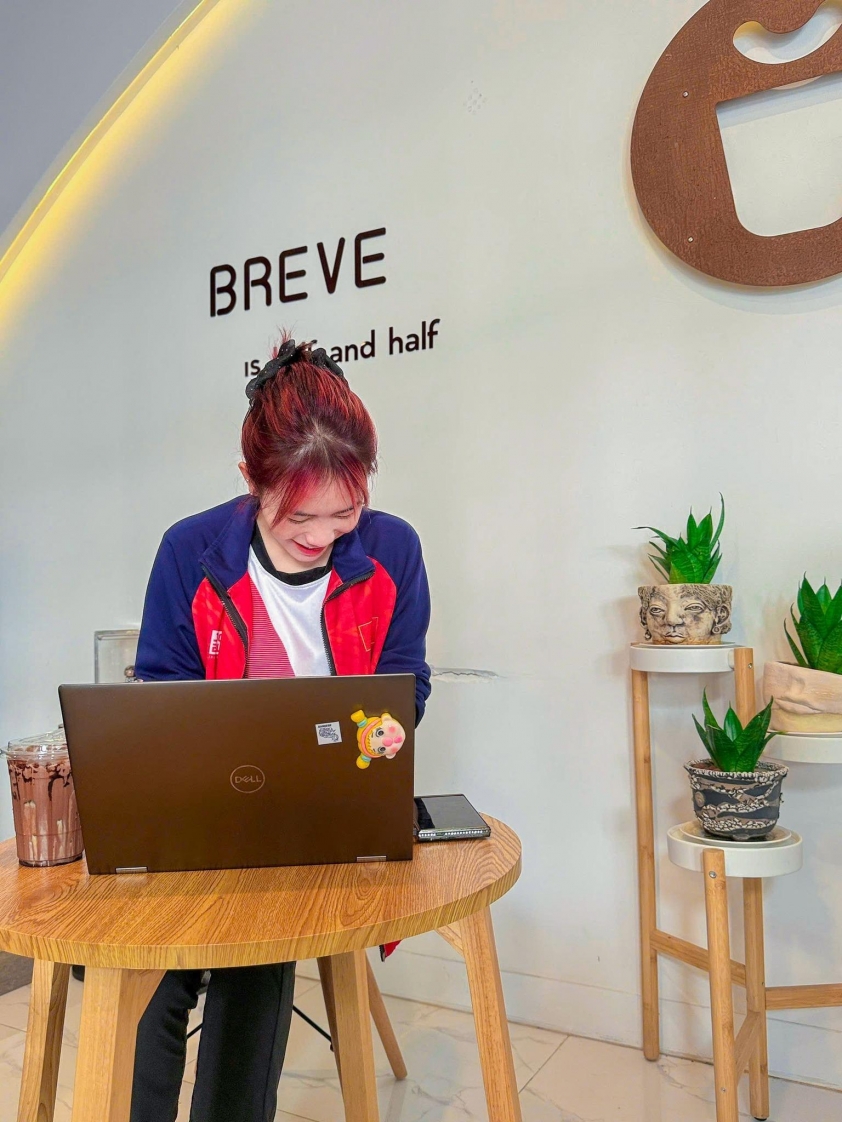 Vẻ đẹp trong veo của nữ xạ thủ giành HCV cho Việt Nam ở SEA Games 33 758837