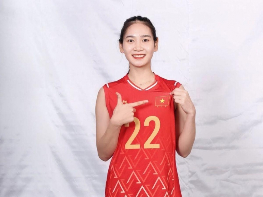Hoa khôi chuyền hai áo lính được triệu tập bổ sung lên ĐTQG
