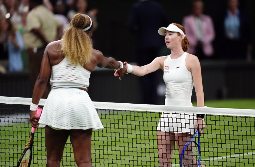 Serena Williams nhận thất bại đáng tiếc trong ngày tái xuất quần vợt 860082