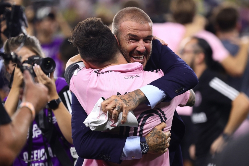 Phục vụ Messi, Beckham mua luôn 'thánh chuyền bóng' hay nhất thế giới?-335188