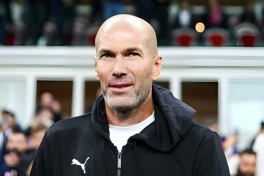 Không phải MU, HLV Zidane sẽ tiếp quản Gã khổng lồ châu Âu mùa sau?-412800