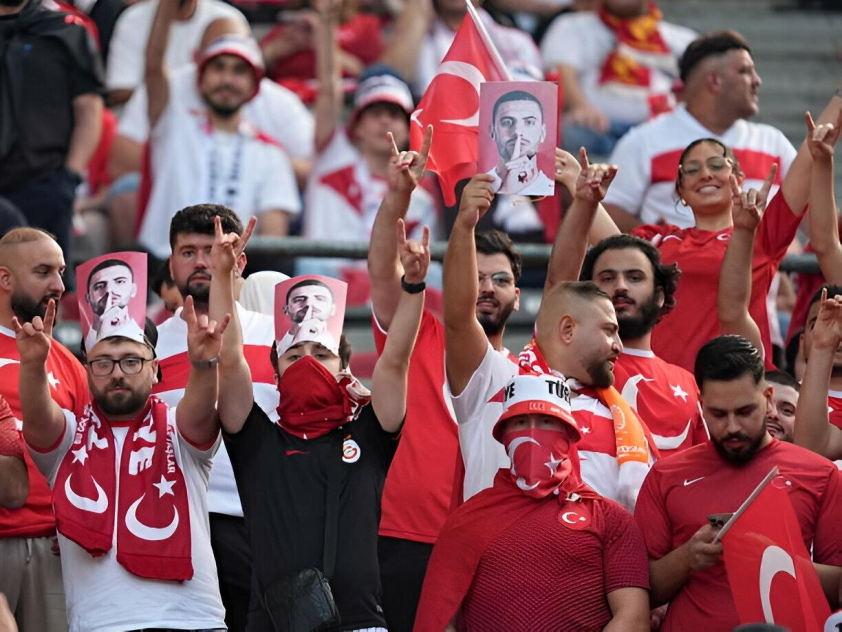 1 đội tuyển tại Euro 2024 sắp bị UEFA phạt nặng sau trận tứ kết 494264