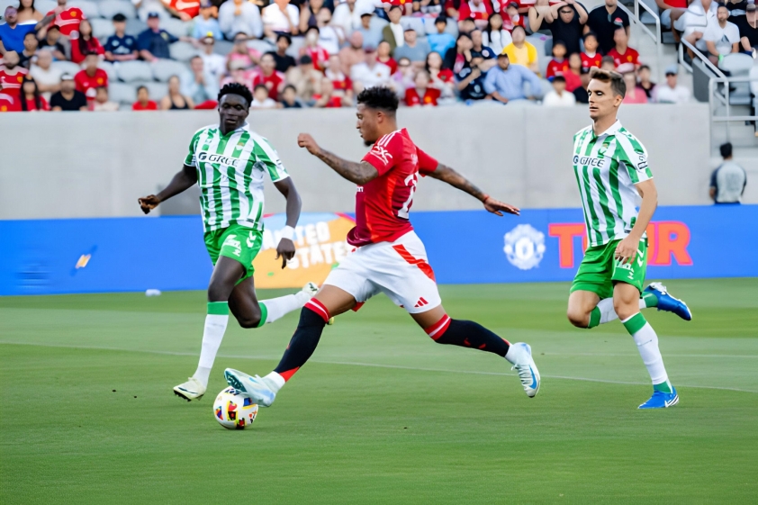 Trực tiếp MU 3-2 Real Betis: Rượt đuổi nghẹt thở 506736