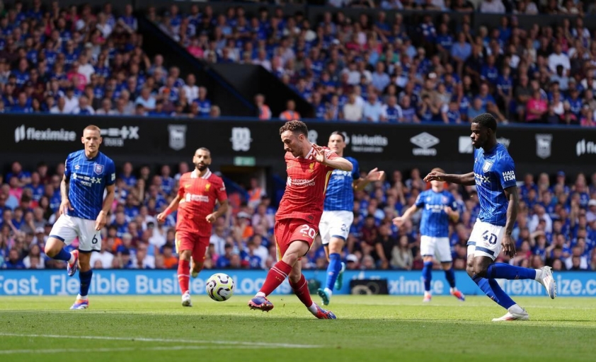 Trực tiếp Liverpool 2-0 Ipswich Town: Liên tục bắn phá 514737