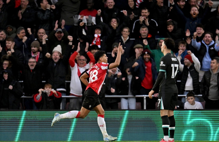 Trực tiếp Liverpool 1-1 Southampton: Đôi công nảy lửa-560924