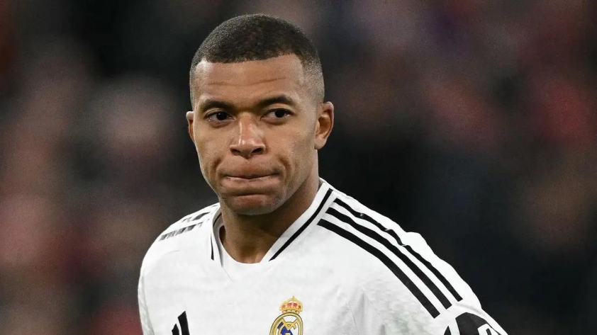 HLV Carlo Ancelotti nói thẳng vấn đề của Mbappe và Real Madrid 563428