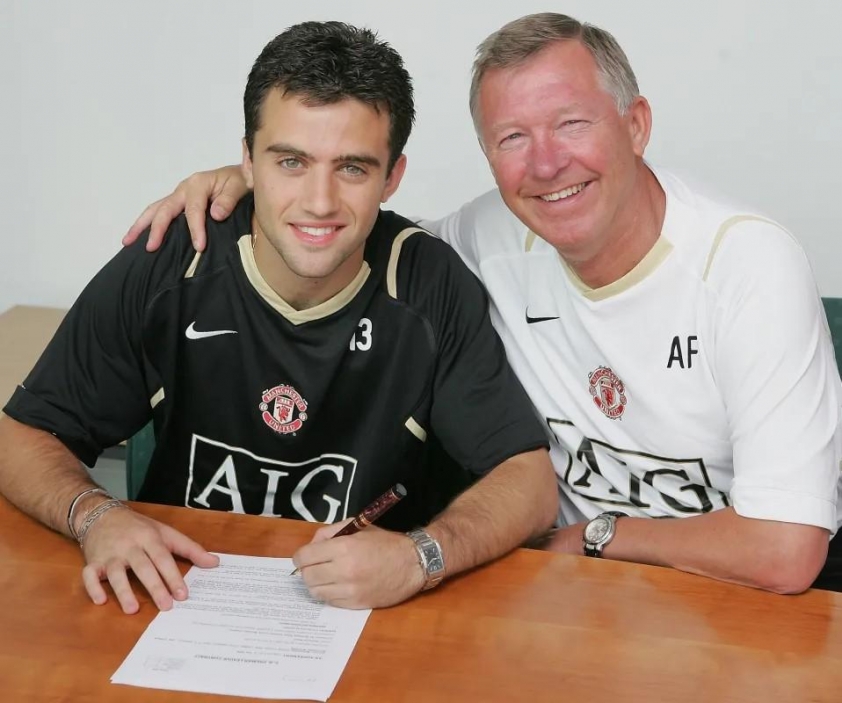 Sir Alex Ferguson bất ngờ tái xuất làm HLV ở tuổi 83 3 Ở tuổi 83, Sir Alex Ferguson chuẩn bị tái xuất băng ghế huấn luyện 592978