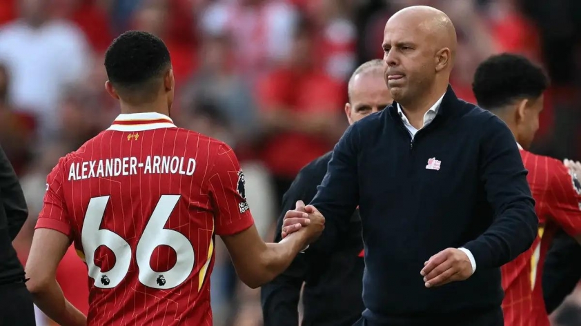 Liverpool quyết định loại bỏ Arnold 632592