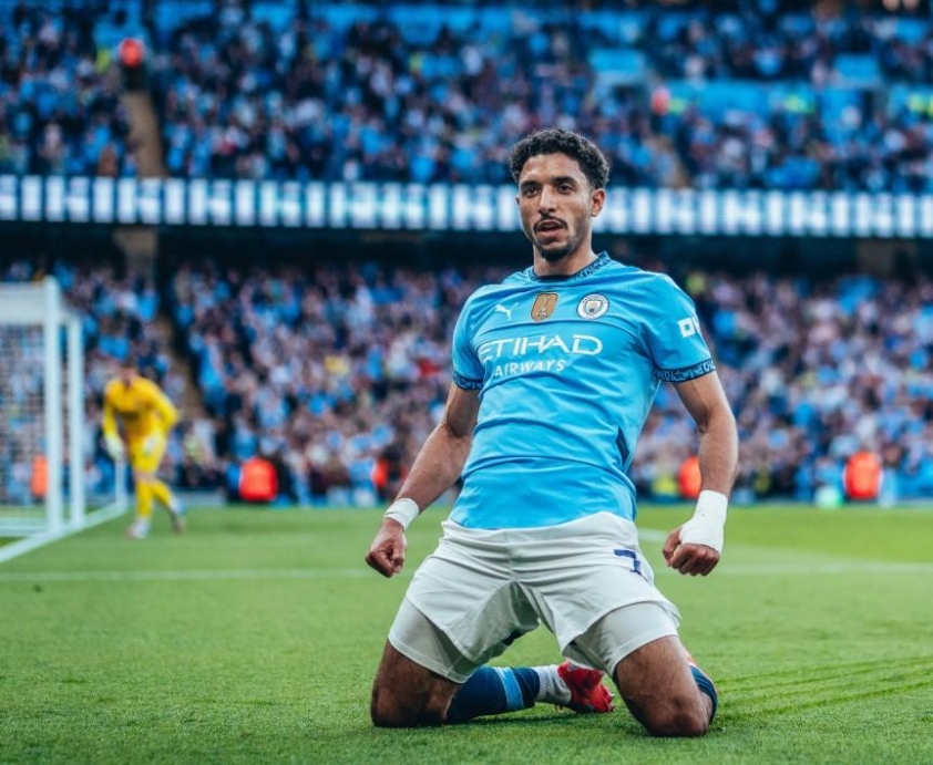 Man City thắng Bournemouth trong trận cầu 2 thẻ đỏ 637626