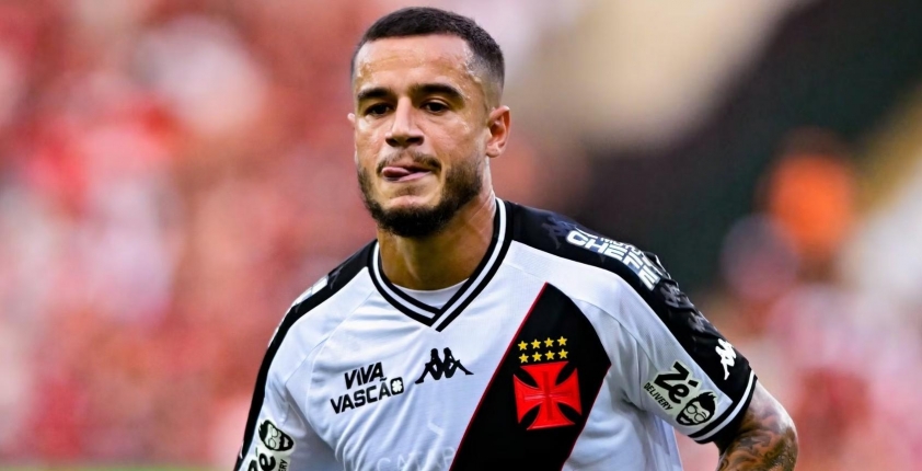 Coutinho gián đoạn phỏng vấn vì tiếng súng tại sân tập Vasco da Gama. 639117