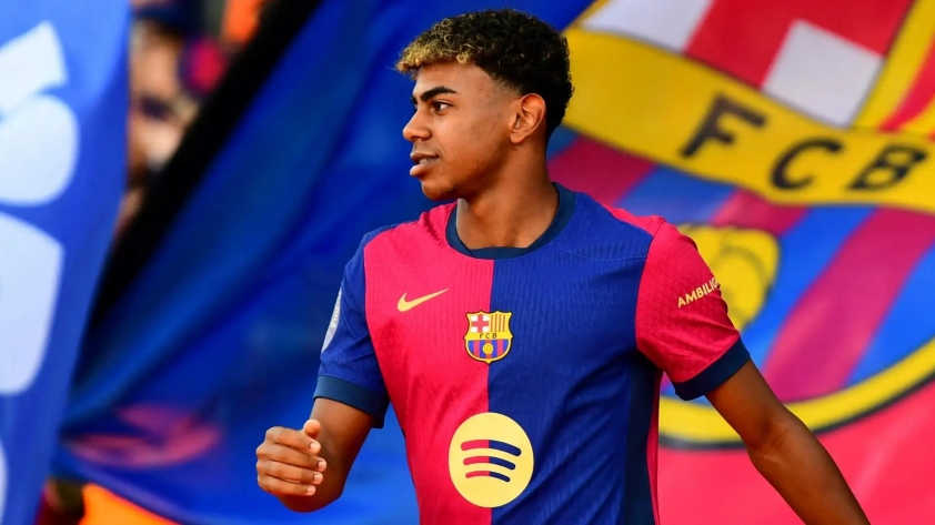 Cảm động đằng sau việc Yamal không chụp ảnh ký hợp đồng với Barca 641373