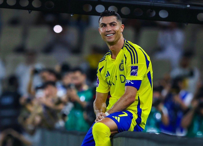 Al Nassr chính thức lên tiếng về tương lai Ronaldo 642165