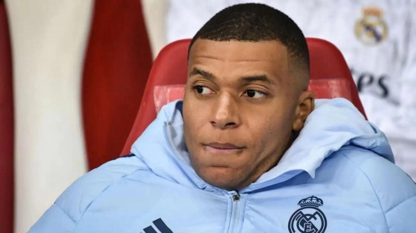 Mbappé-intenta-convencer-a-un-crack-para-fichar-por-el-Real-Madrid.jpg