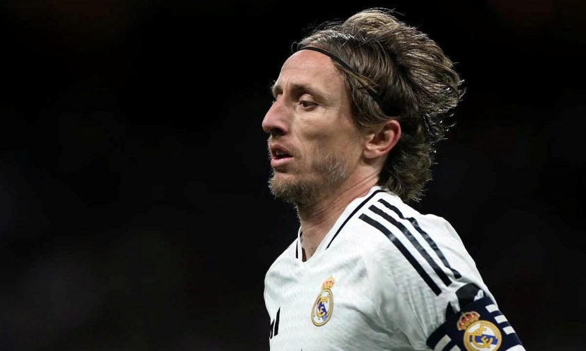 Modric vẫn còn yêu Real Madrid đến đau lòng! 648817