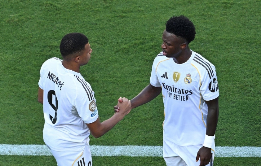 Nỗi sợ lớn nhất của Real Madrid về Mbappe và Vinicius đã thành sự thật 663673