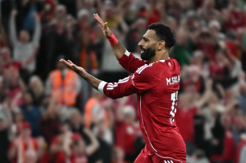 Salah bật khóc trước hành động đẹp của CĐV Liverpool 685589