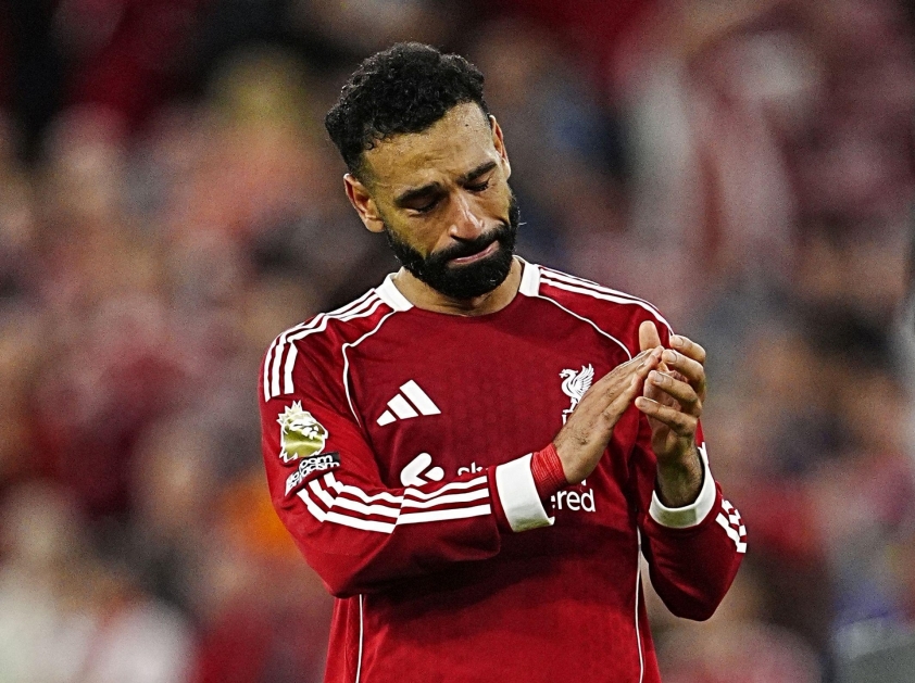 Salah bật khóc trước hành động đẹp của CĐV Liverpool 685593