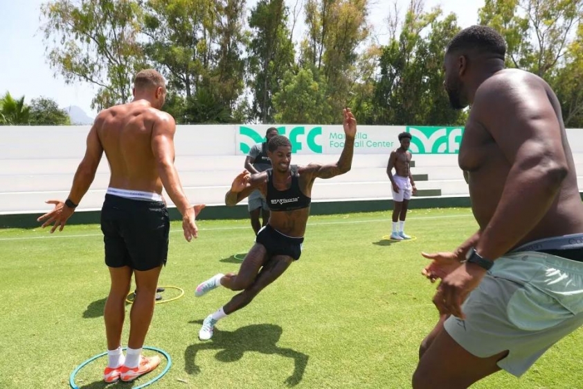 Kẻ gieo sầu cho MU là bạn thân Rashford, trưởng thành từ Carrington 693295