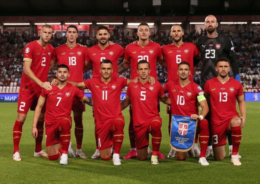 Đối thủ của ĐT Anh nhận án phạt từ UEFA 700550