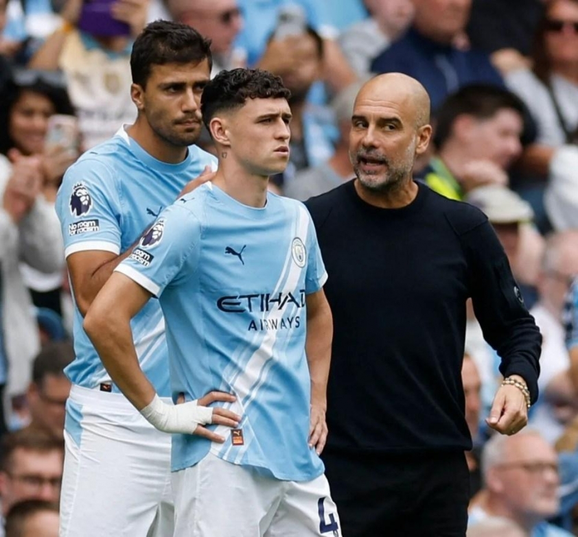 Trận MU vs Man City mất tới 13 ngôi sao 702281