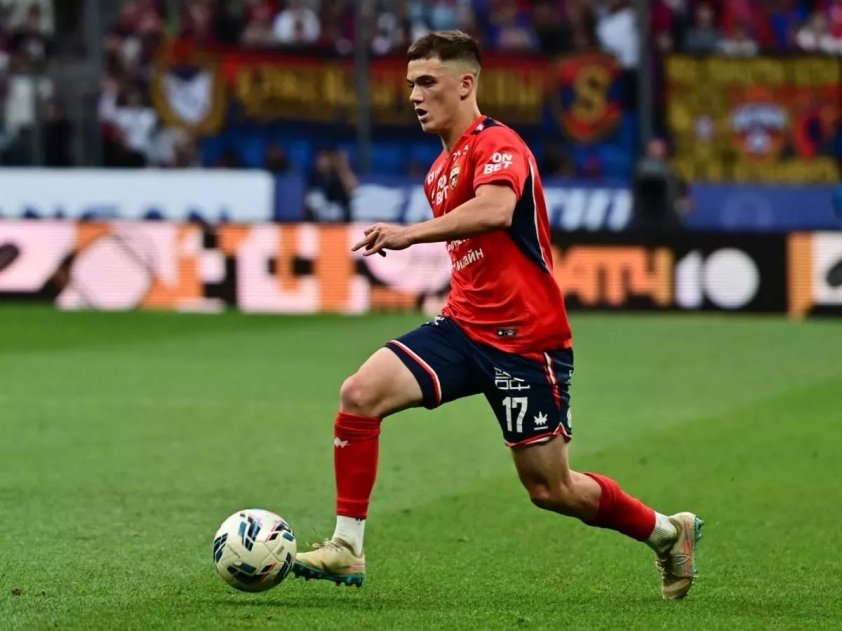 Từ chối Arsenal, thần đồng đình đám chọn gia nhập MU 702346