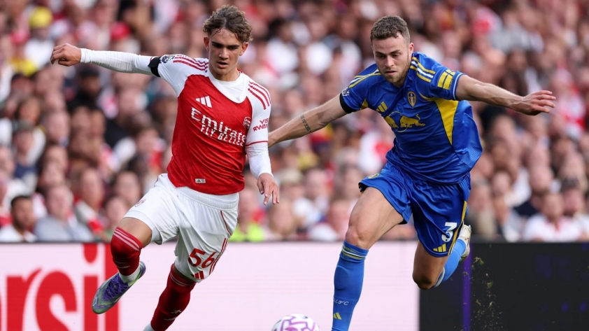 Thiên tài 15 tuổi của Arsenal làm nên lịch sử với siêu phẩm solo 708602