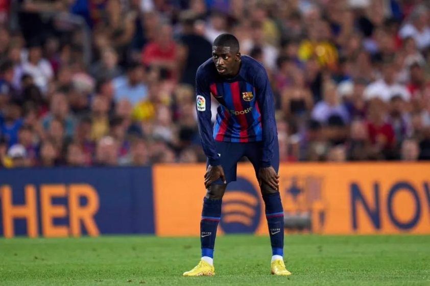 Dembélé từng trải qua quãng thời gian đầy khó khăn tại Tây Ban Nha trong màu áo Barcelona (Ảnh: The Sun).