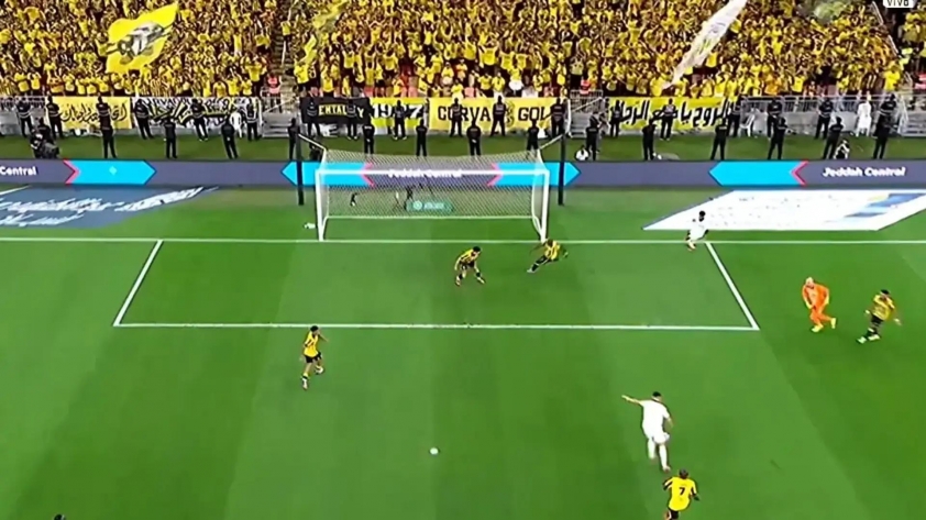 Ronaldo lỡ dịp không thể tin nổi! 6 Ronaldo bỏ lỡ cơ hội không tưởng 711848