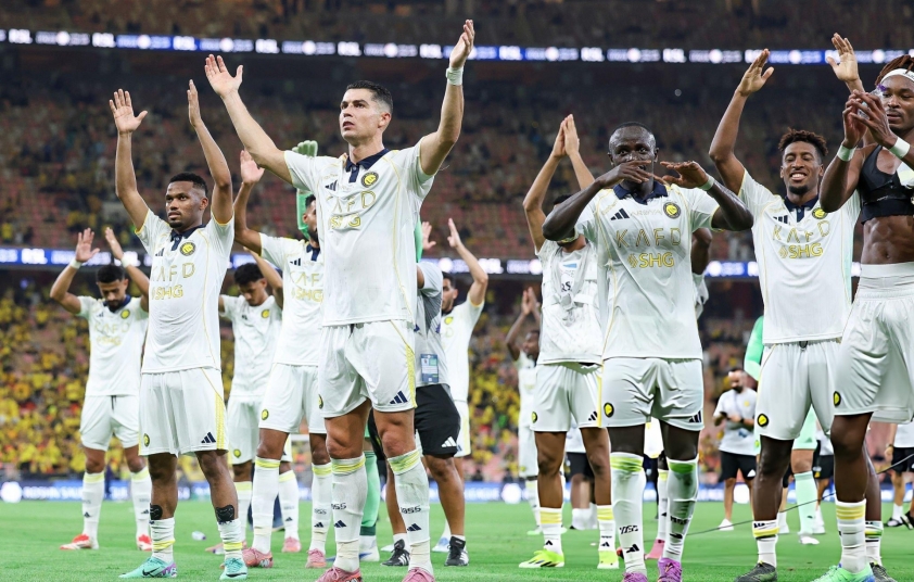 Ronaldo tỏa sáng, Al Nassr đánh bại đội của Karim Benzema 5 Ronaldo rực sáng, Al Nassr đả bại đội bóng của Karim Benzema 711791