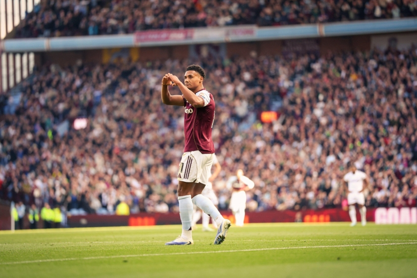 Watkins tỏa sáng với bàn thắng gỡ hòa cho Aston Villa