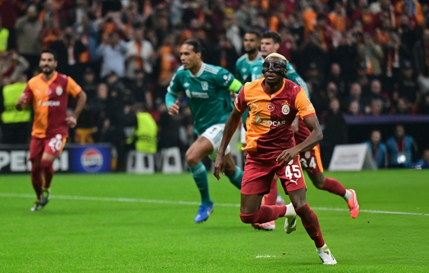 Osimhen toả sáng, Liverpool thua đậm trước đội bóng Thổ Nhĩ Kỳ 4 Trực tiếp Liverpool 0-1 Galatasaray: Bàn thua bất ngờ 714043