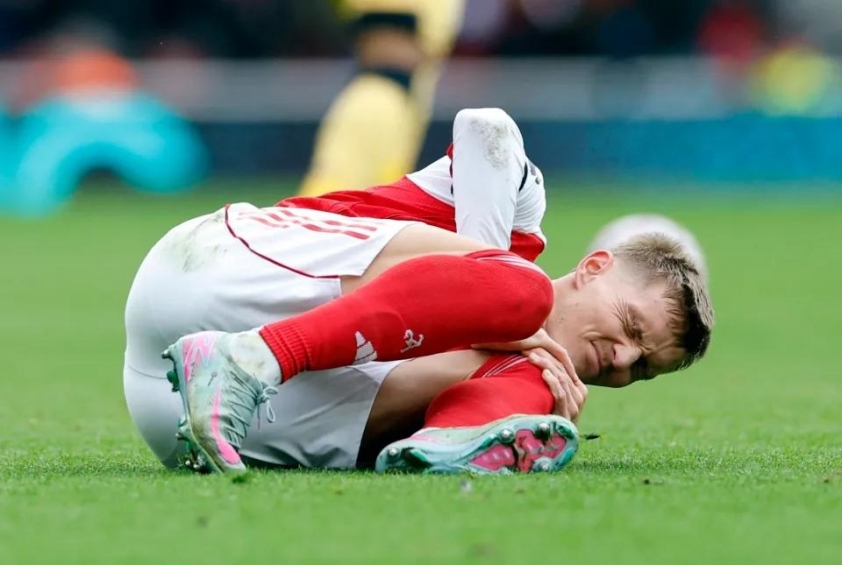 Arsenal nhận cú đúp tin buồn 716402