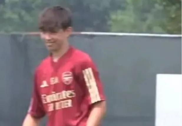 Chưa ký hợp đồng, con trai Mikel Arteta đã gây sốt tại Arsenal 718111