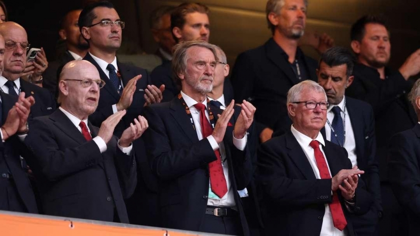 Quyết phục hưng, MU chiêu mộ 'người cũ' của Arsenal 718913